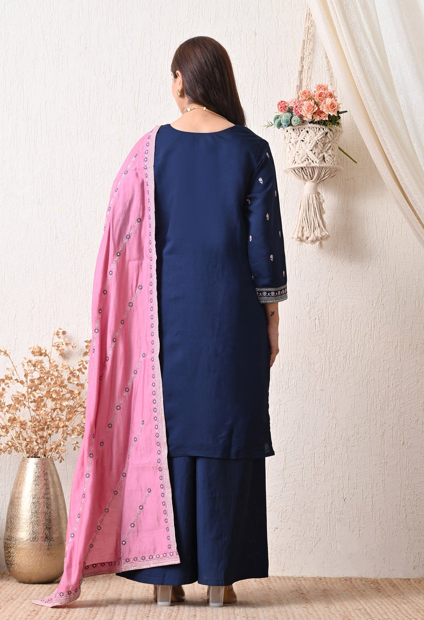 Neel Phiroza Suit