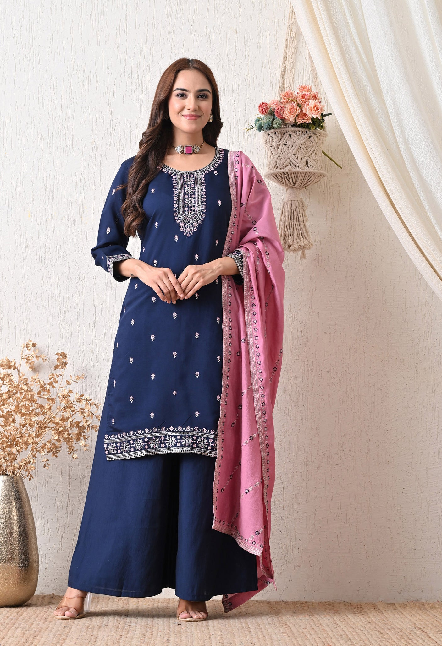 Neel Phiroza Suit