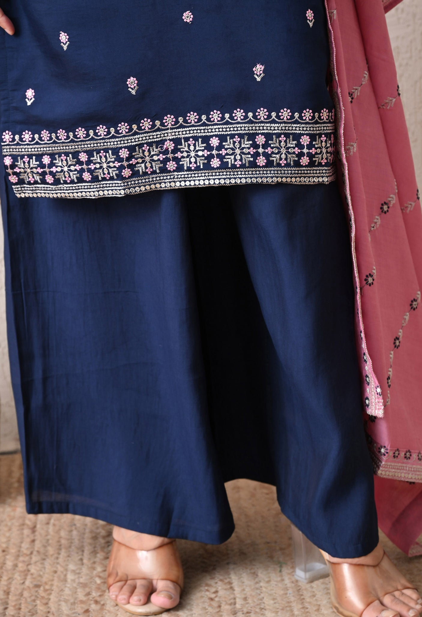 Neel Phiroza Suit