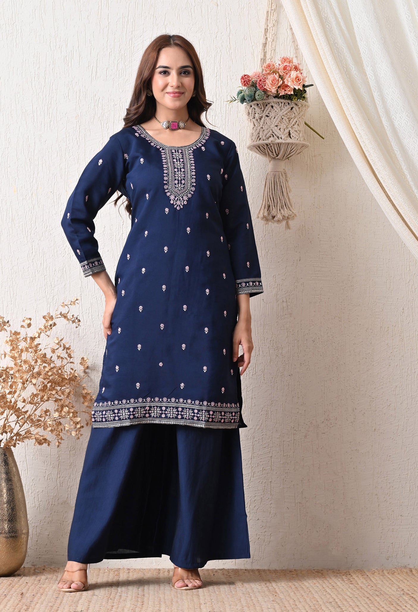 Neel Phiroza Suit