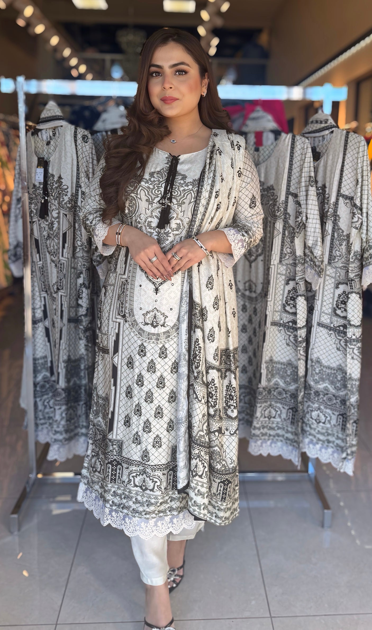 Sang-e-marmar suit