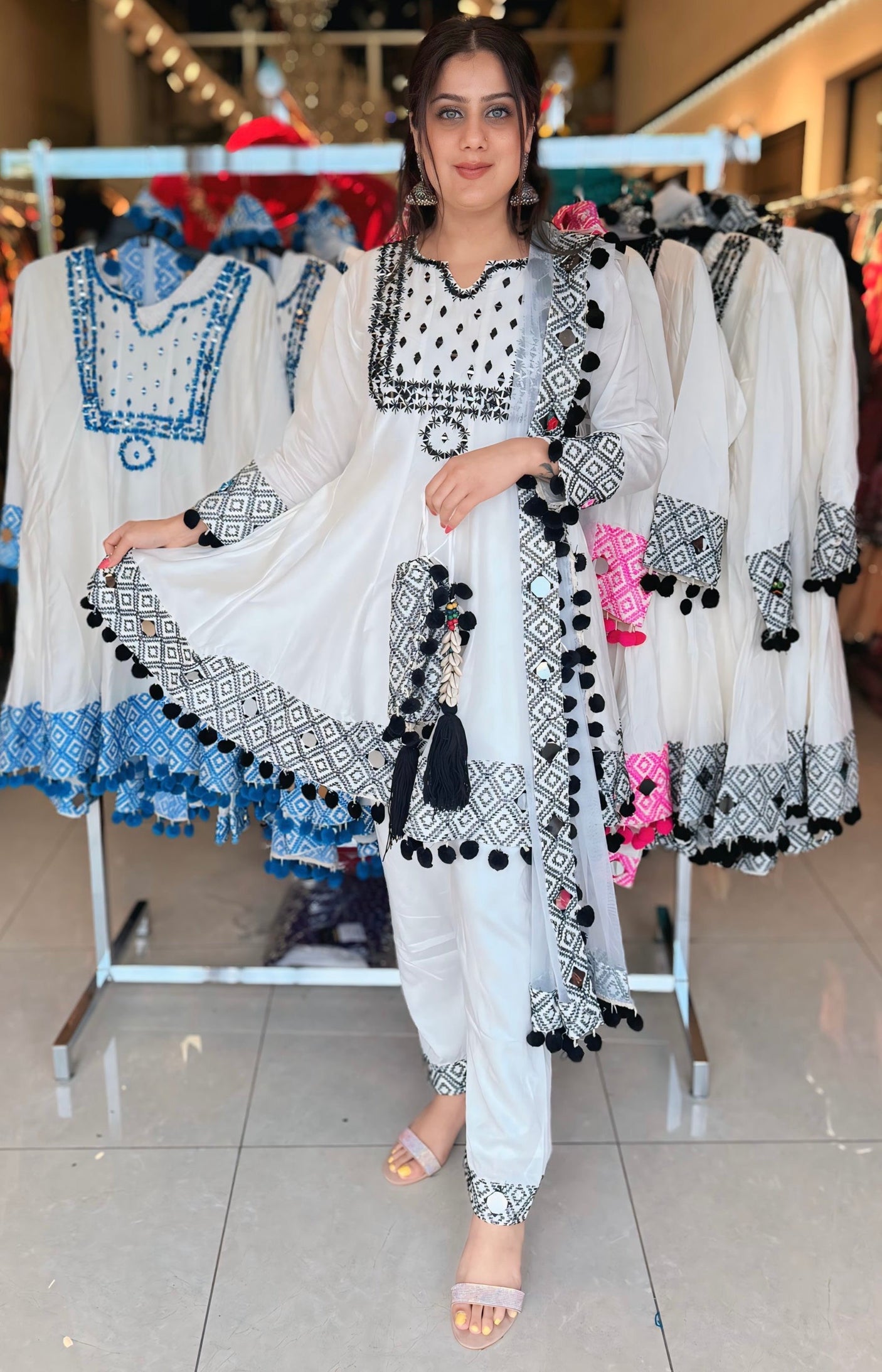 Peplum potli suit