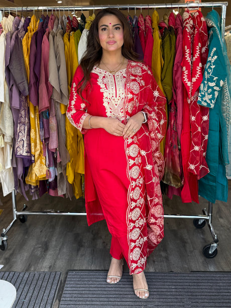 Simran Exclusive COTTON SUITS – Simran Exclusive