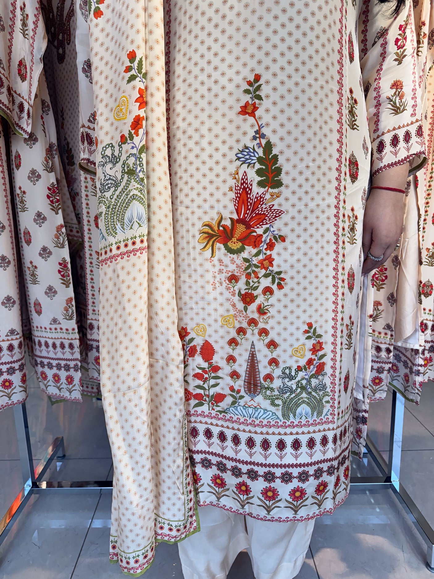 Hibiscus suit