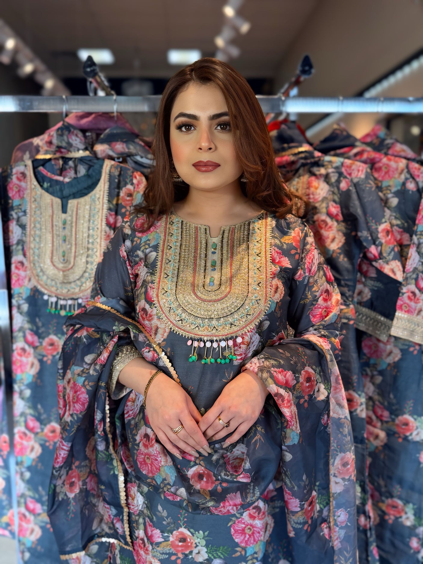 Saleti suit
