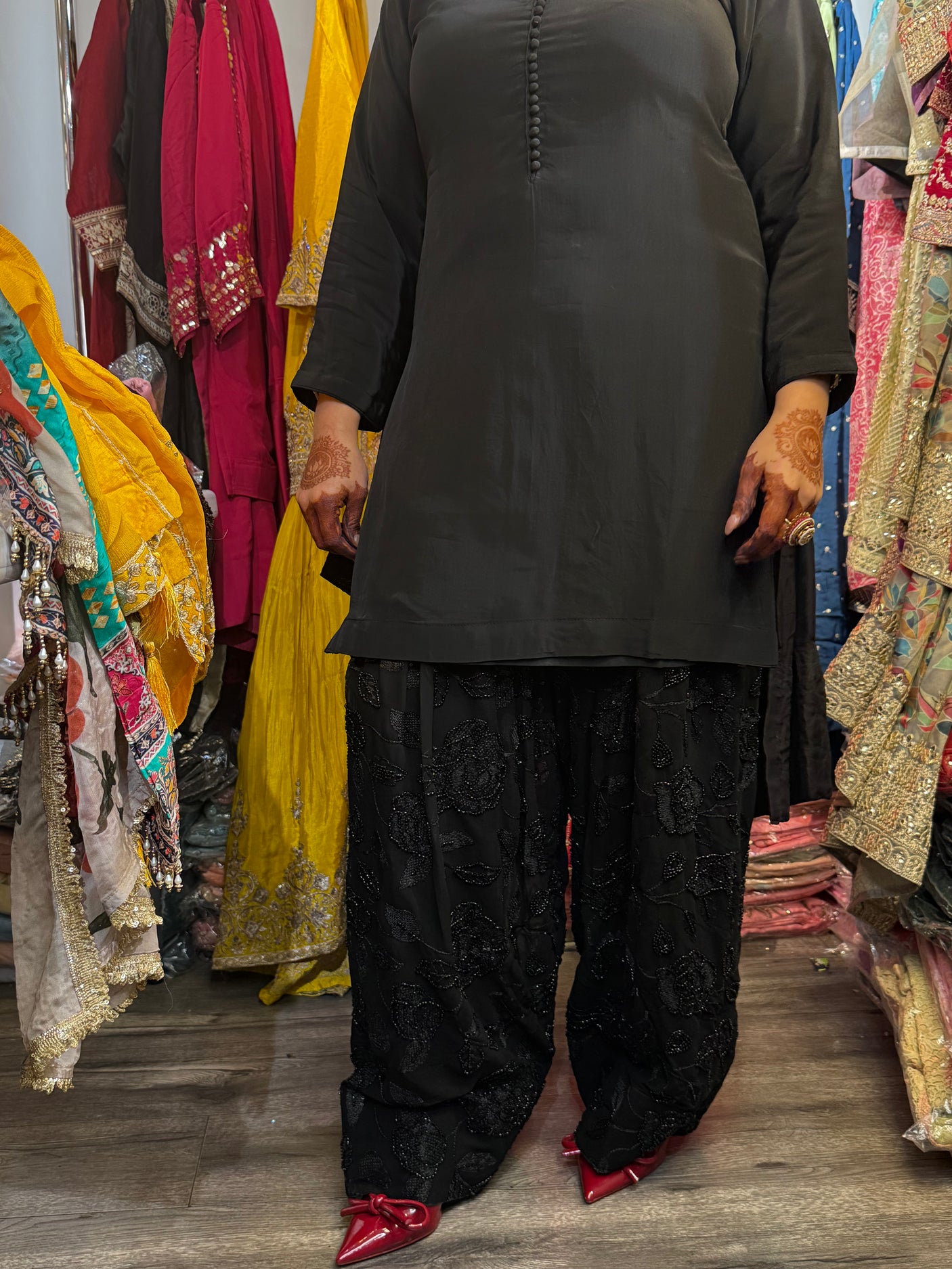 Black suit - bomb 💣 farshi suit