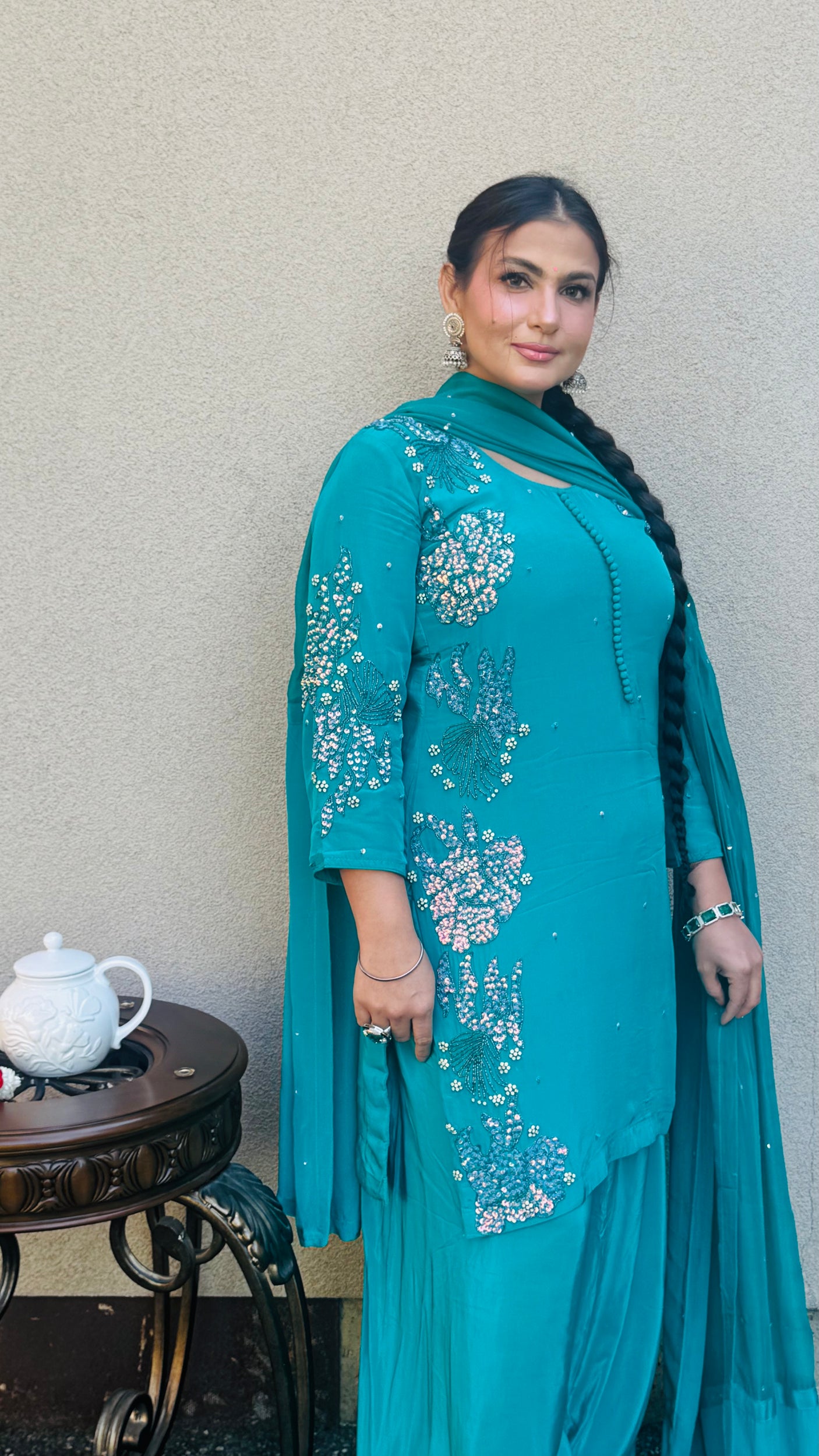 Roohani  farshi