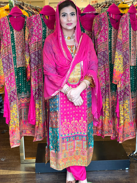 Mehreen Suit
