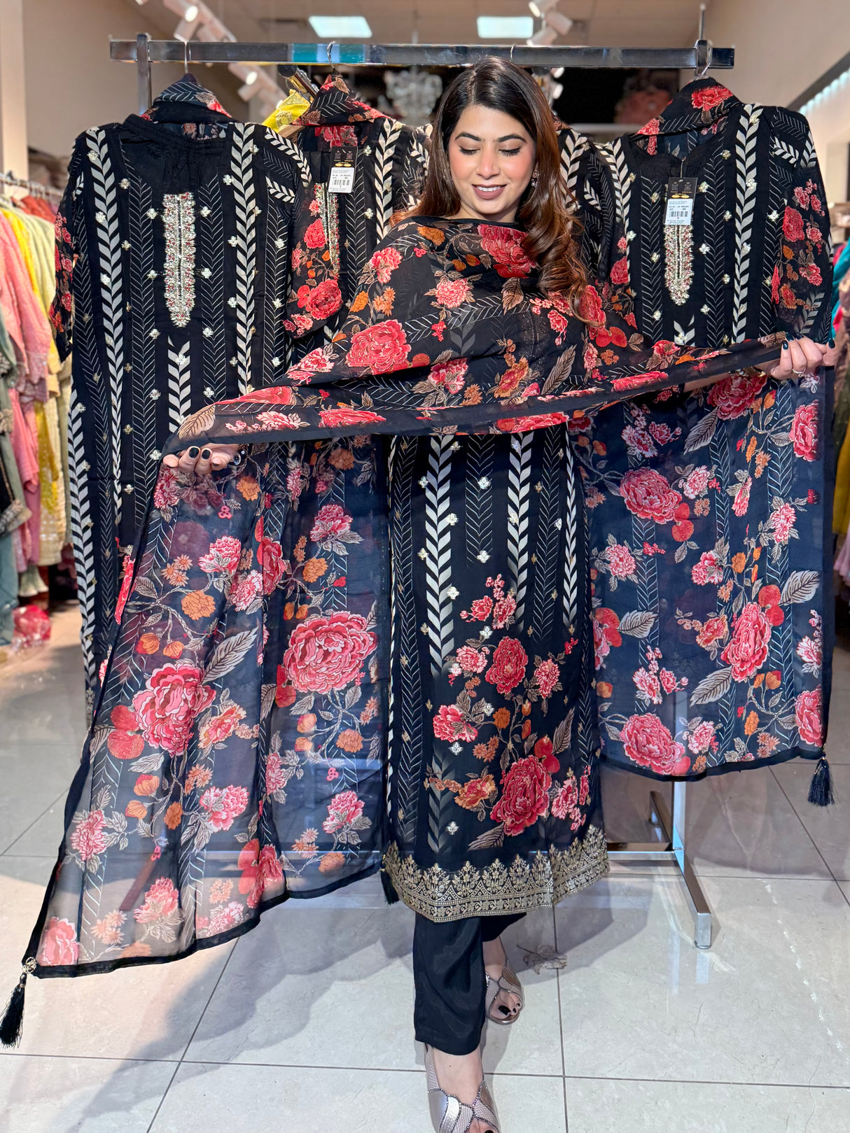 BLACK RED FLOWER SUIT