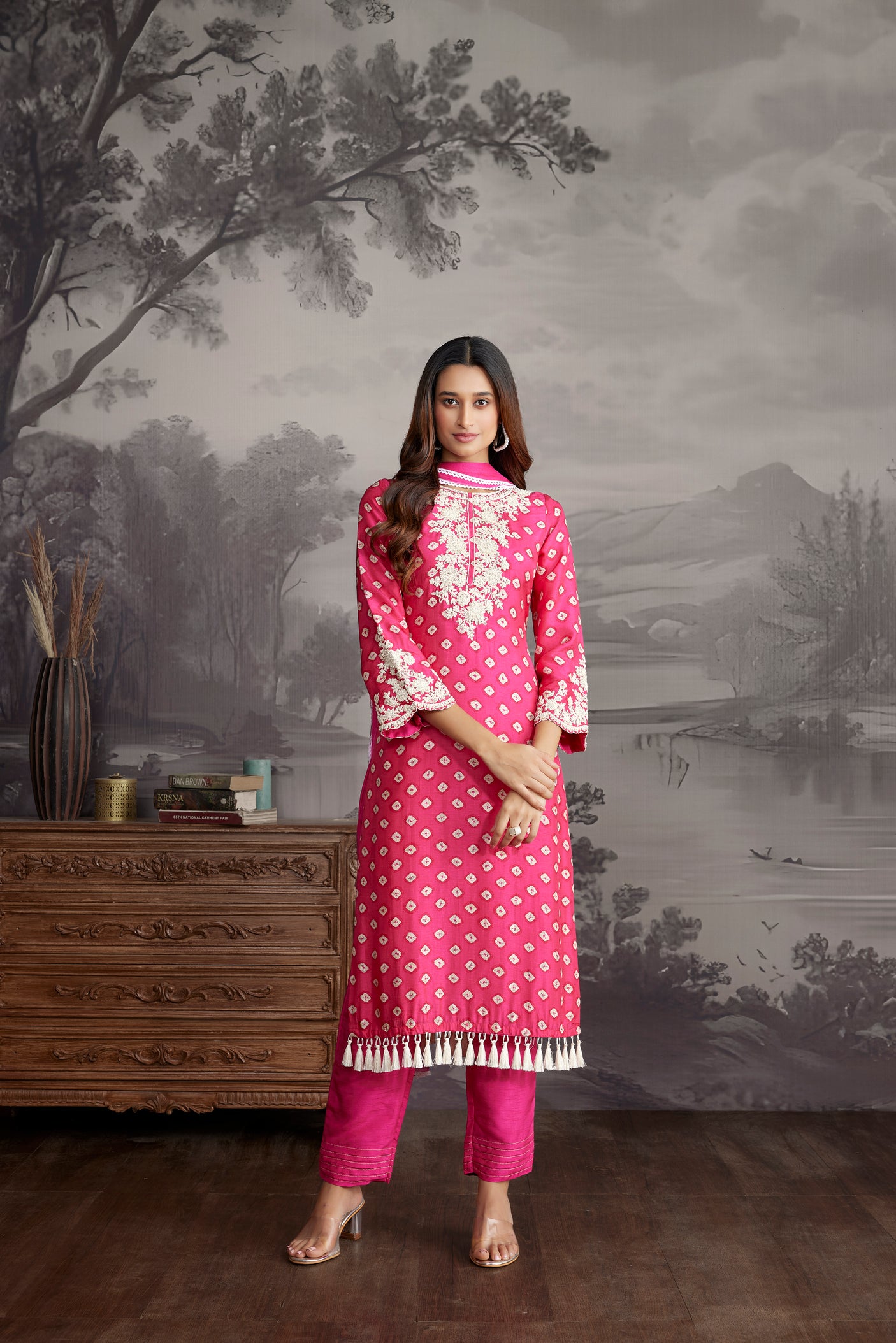 Chamakte Sitare – Embroidered Kurta Set