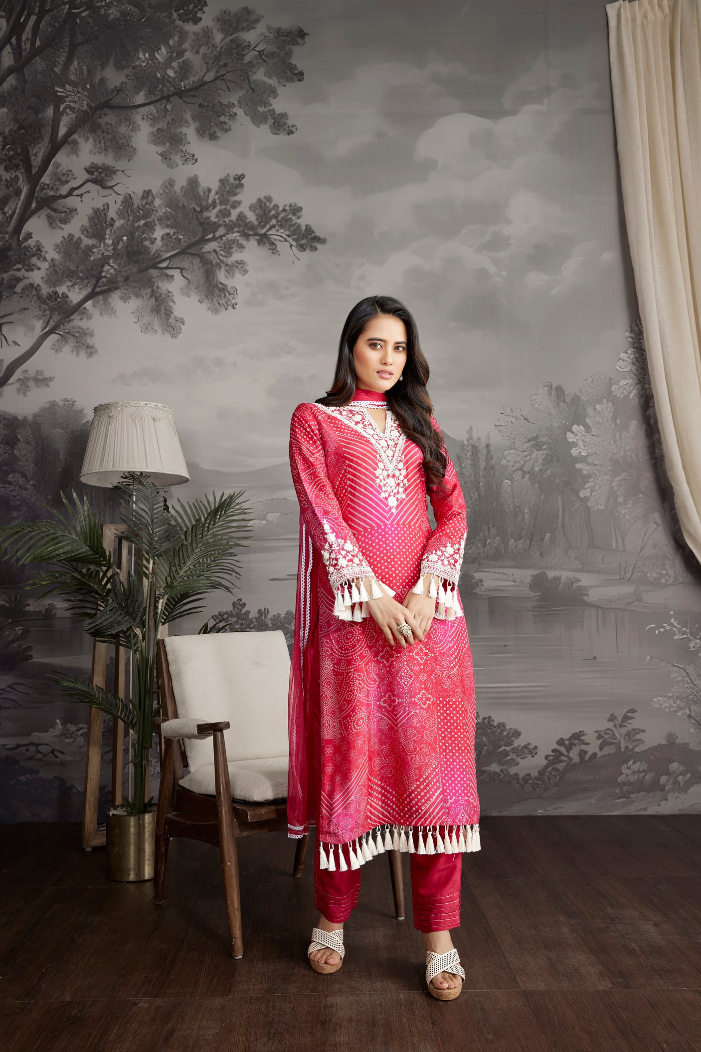 Chamakte Sitare – Embroidered Kurta Set
