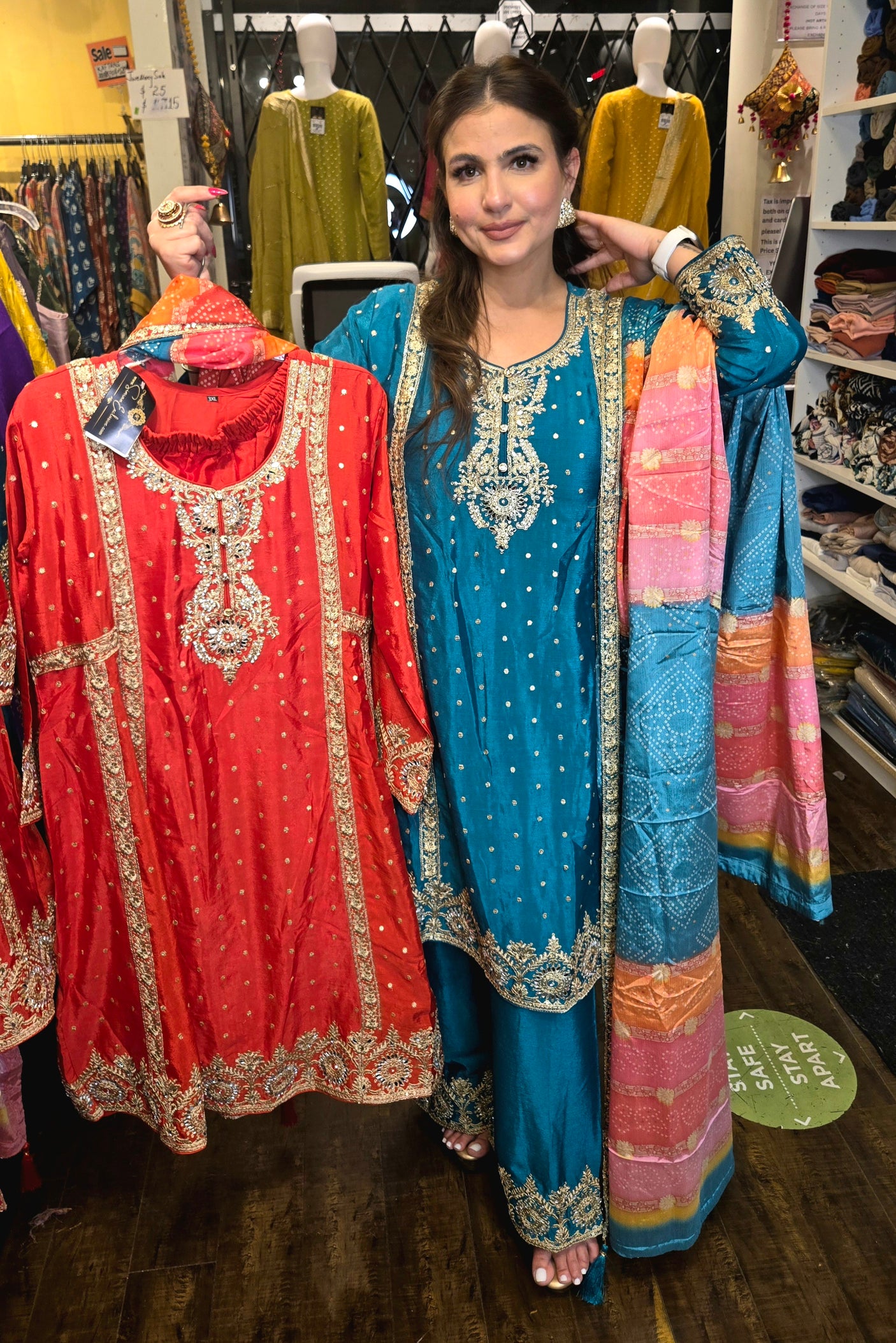 Sagnaa Wala Kali Suit