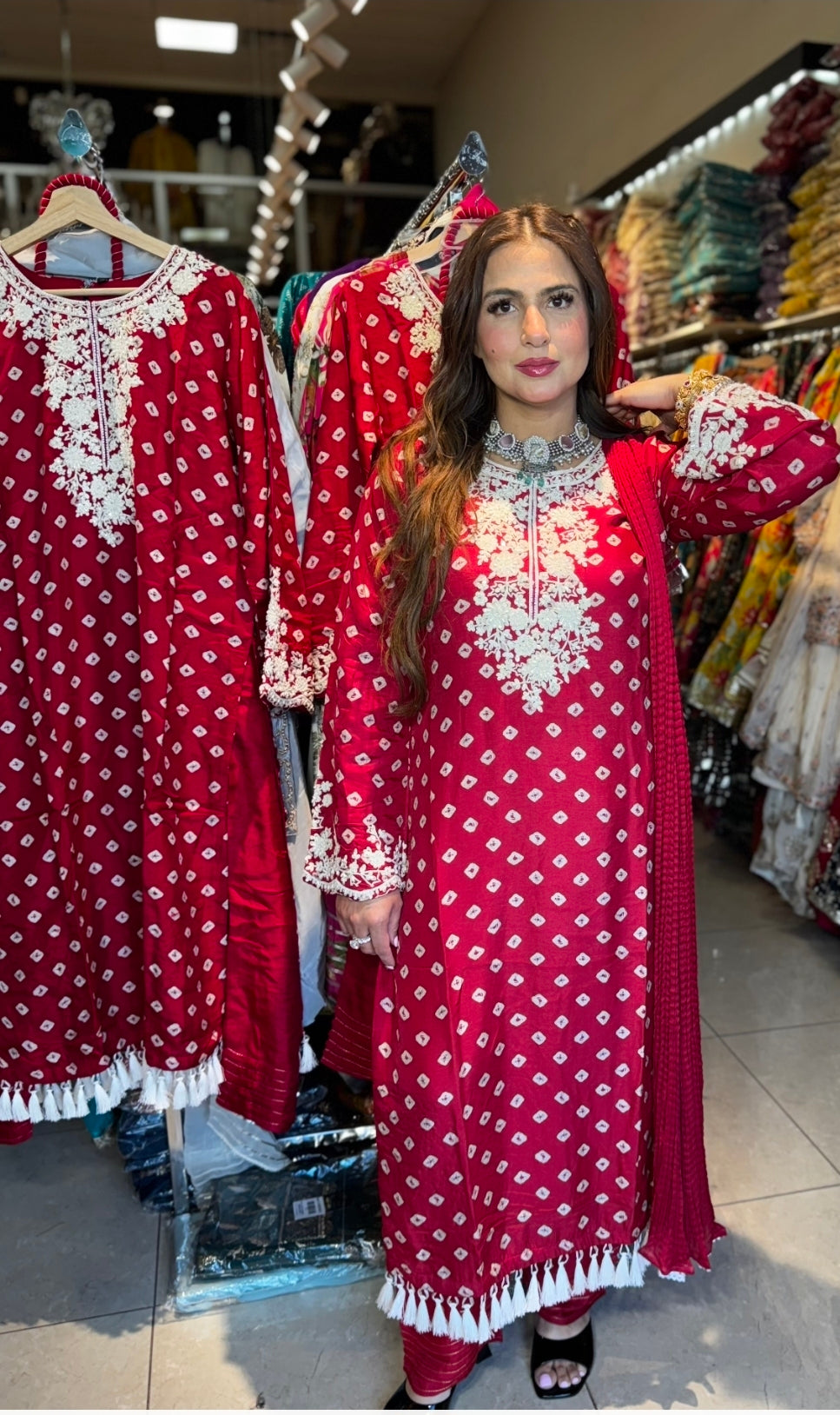 Chamakte Sitare – Embroidered Kurta Set