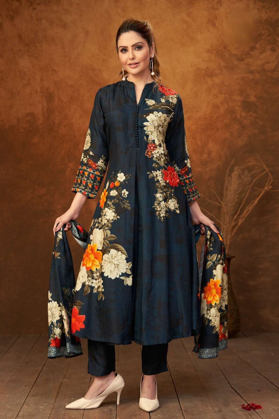 The Night of Flowers – Suit Set